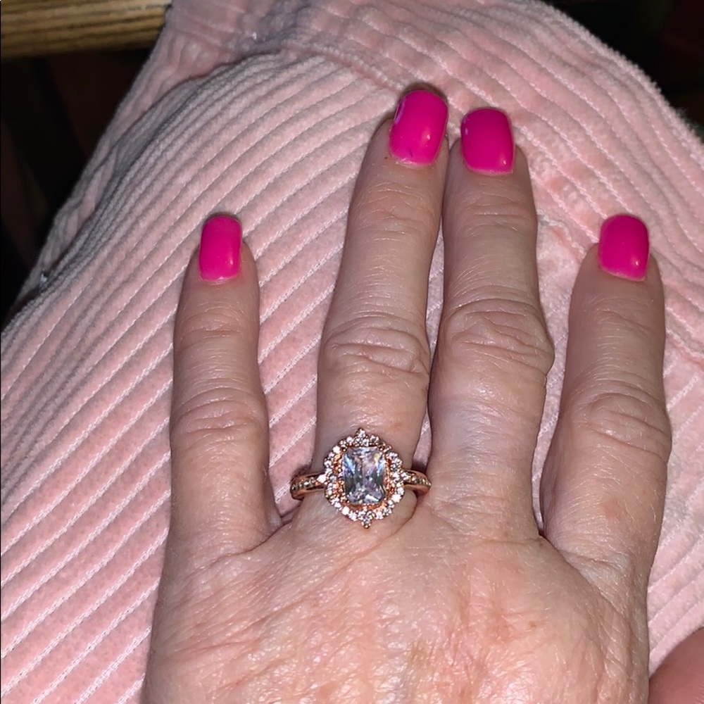 New Rose Gold Crystal Ring sizes 7, 8.5, 9.5